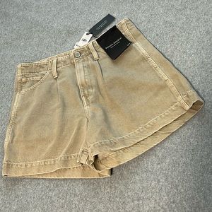 Banana Republic High Rise Shorts Size 27 Khaki Beach Preppy minimalist Capsule